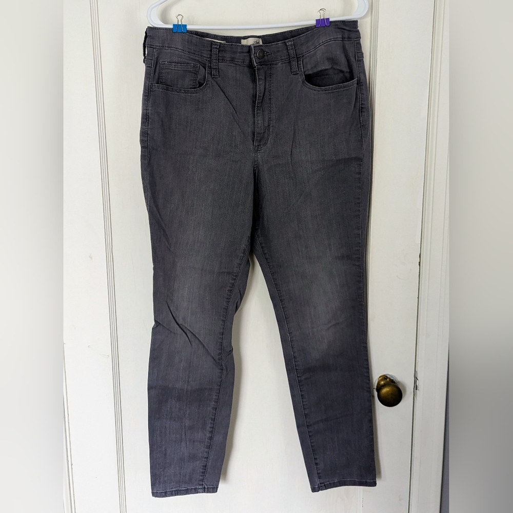 Universal Thread Grey High Rise Skinny Jeans